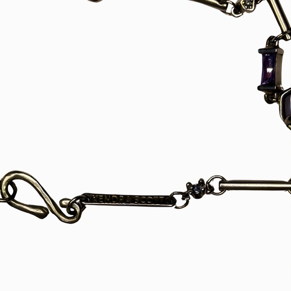 ✨ Kendra Scott Silver Station Necklace – Iridescent Multi-Stone ✨ - Picture 2 of 4